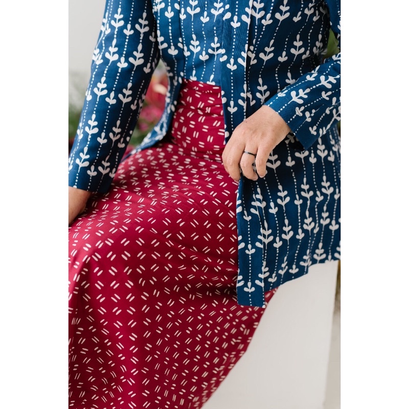 MELISAE KEBAYA / KEBAYA KEKINIAN / KEBAYA HITS / KEBAYA STYLISH / KEBAYA FORMAL / KEBAYA SEMI FORMAL