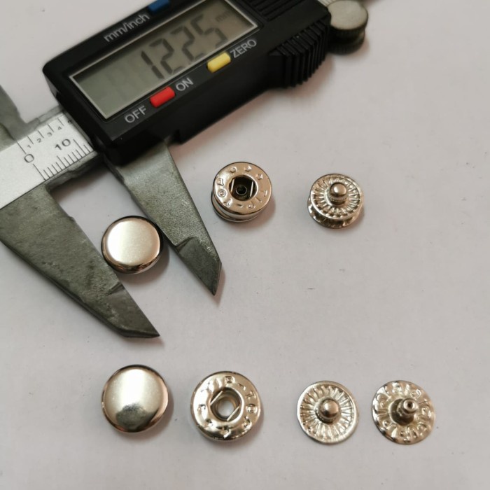 Kancing Cetet Besi 12 Mm / Kancing Cetet 330 Nikel / 5Gross Terbaru