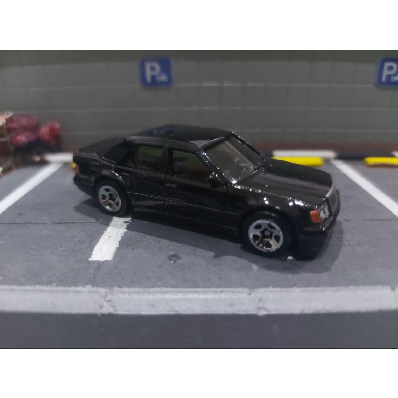 Hotwheels Mercedes Benz 500E Hitam Loose