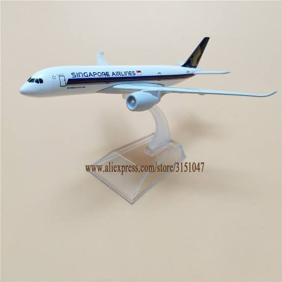 MINIATUR DIECAST PESAWAT TERBANG SINGAPORE AIRLINES BAHAN BESI