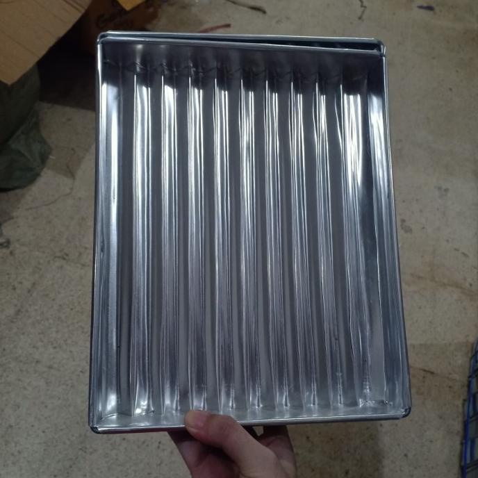 Ready stock] loyang zigzag kecil 20x25 / loyang kue bolu lingkaran