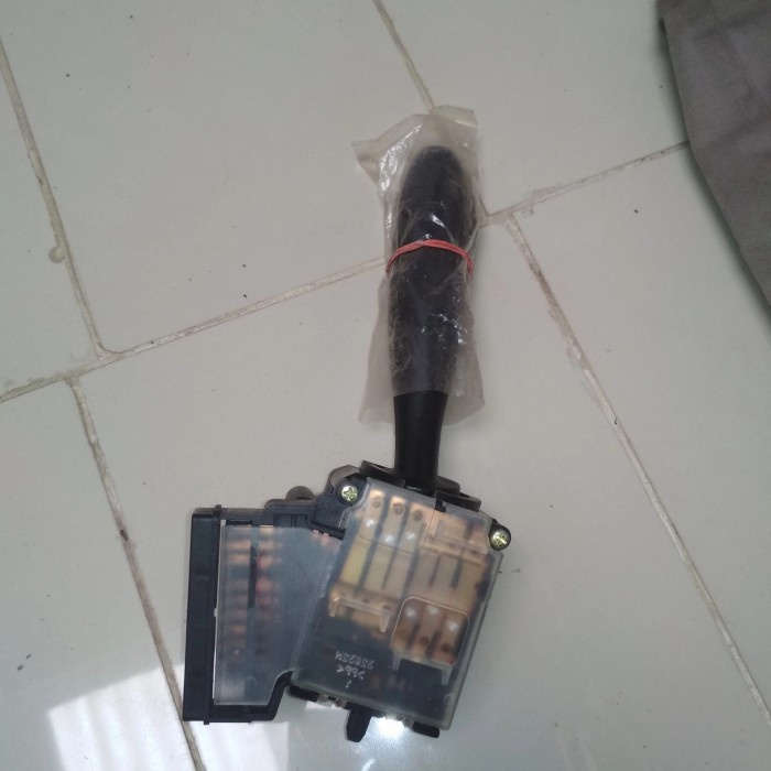 switch lampu depan kia picanto kuwaru.seller