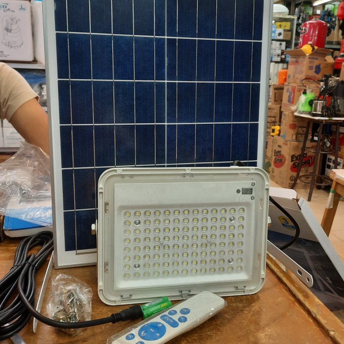 ✅COD Lampu Sorot Led Smd Tenaga Surya 100 Watt Solar Cell 100 Watt Terbaru