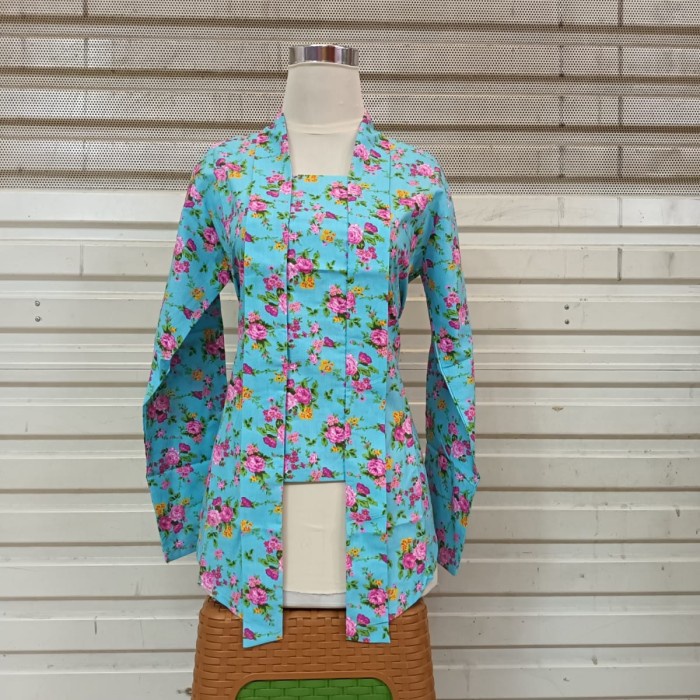Atasan Kebaya Kutu Baru Premium Bahan Katun Jepang Motif Bunga Kecil