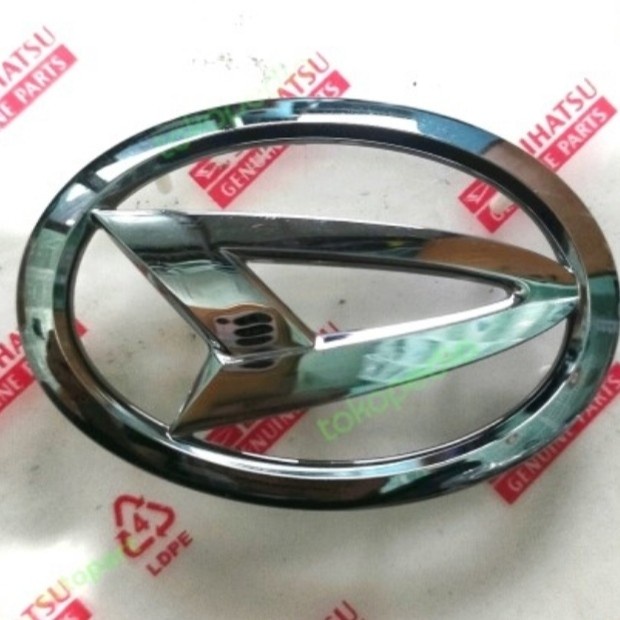 Logo Grill Depan Daihatsu Xenia 2012 2013 2014 2015 Original Kode Ad306