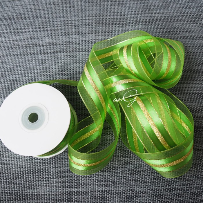

Pita Organdi - Hijau Muda; Lebar 3.8 cm; Panjang 25 yard
