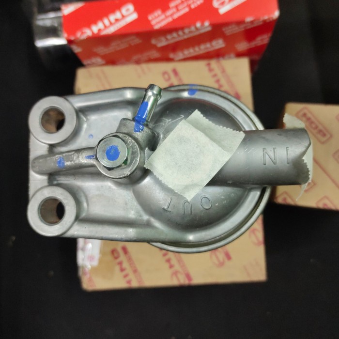 bracket filter solar atas dudukan filter solar hino lohan 500 genuine tokolarisjaya