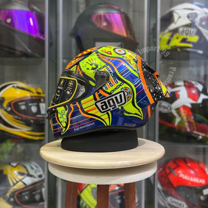 HELM PSTA FIVE CONTINENT CARBON REPAINT WIRATINA5