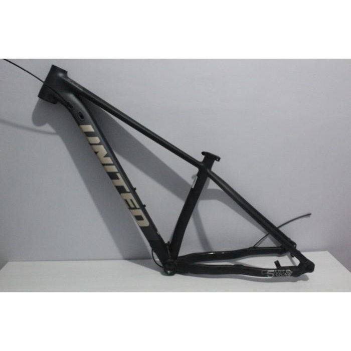 Frame United Clovis 5.10 Size S 29 New Ta Boost 082