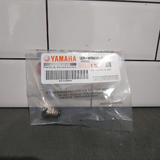 Sil Seal As Payung Klep Crypton Vega R ZR RR Jupiter Z Lama New YGP Original 1 SET