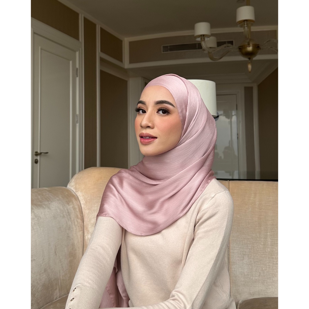 DAILY PREMIUM HIJAB GONEGANI OFFICIAL - Hijab Pashmina Polos Aleza Silk Eyelesh Shawl