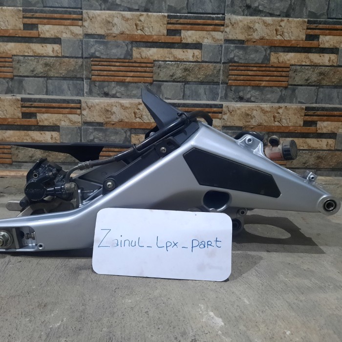 {BEKAS} swing arm new r15 PNP Vixion Xabre Diskon