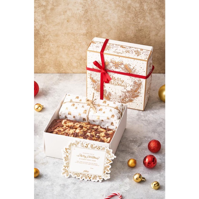 

Dubahstore Mrs Claus Banana Cake (A/B) - La Famille Christmas Hamper 2022 Terbaik