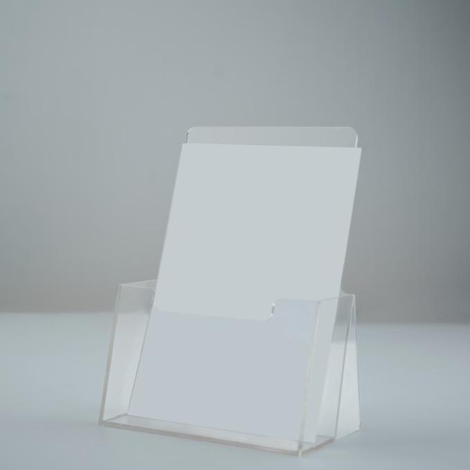 

mit Rak Brosur Akrilik / Tempat Display Brosur Akrilik Ukuran A6