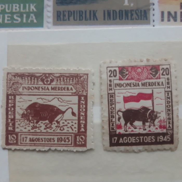 Perangko - Perangko Pertama Republik Indonesia 1946 Set 2 Prangko 10 Dan 20 Sen