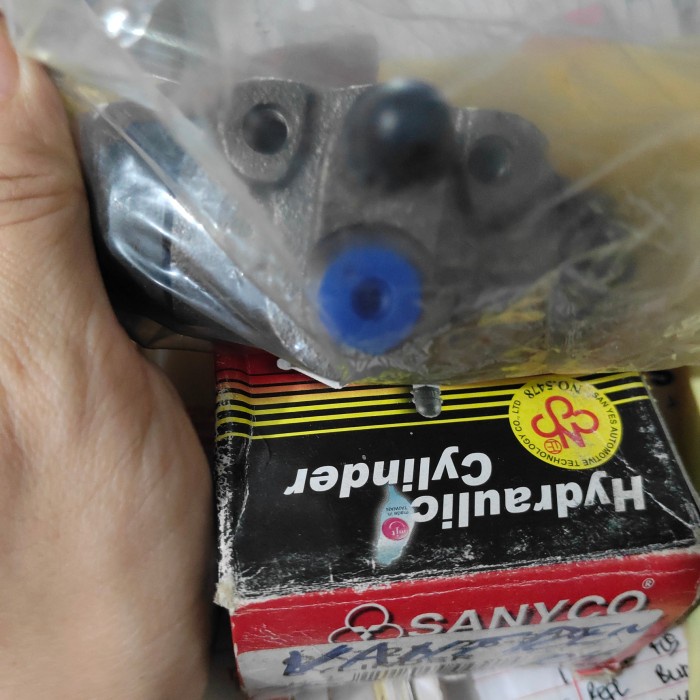 wheel cylinder mazda vantren rh lisaajah1516