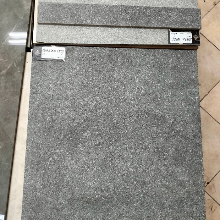 Granit 60X60 Kasar Timbul / Embosed , Garasi , Teras , Kamar Mandi