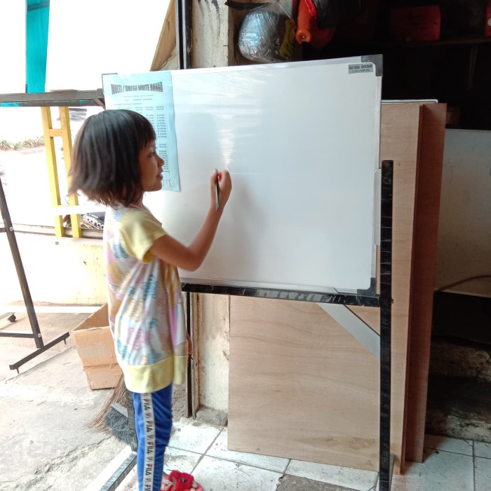 

Promo Whiteboard Stand 60 X 80 Cm