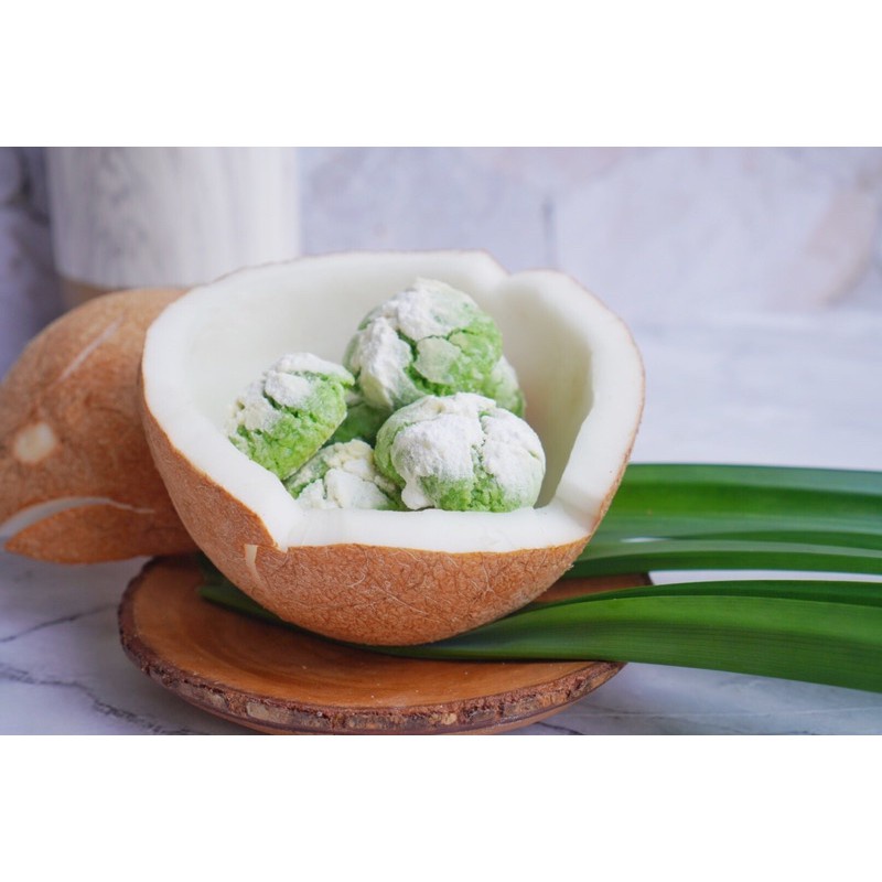 

Crinkle Cookies Buko Pandan Size Medium / Soft Cookies Buko Pandan