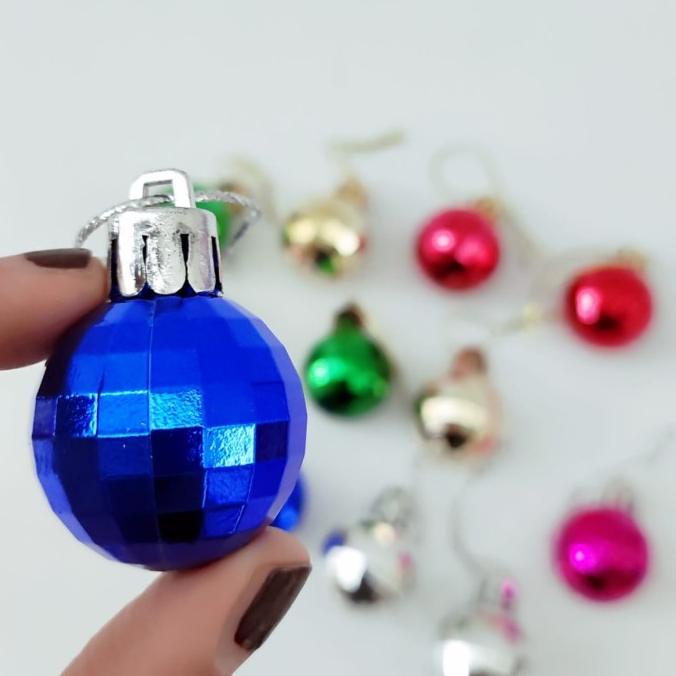 

Ornamen Bola Natal Daimond Shape Gliter Gold Merah Sier Murah Grosir Stok Terbatas