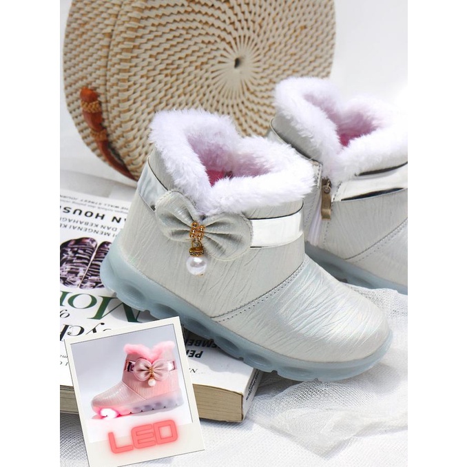 Sepatu Anak Perempuan Boots LED 1 2 3 4 5 Tahun SAP39