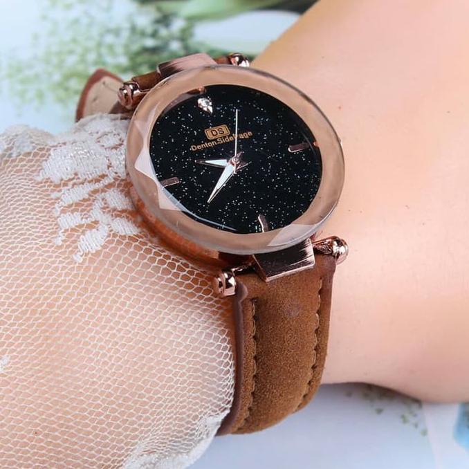 Jam tangan wanita analog import merk DS kode jm19.