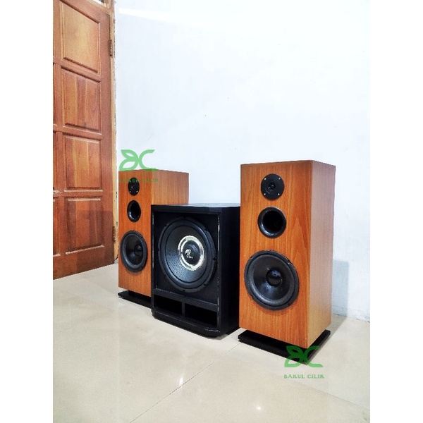 Box Speaker System 2.1 - 12 Inch Sub + 8 Inch stereo BESAR
