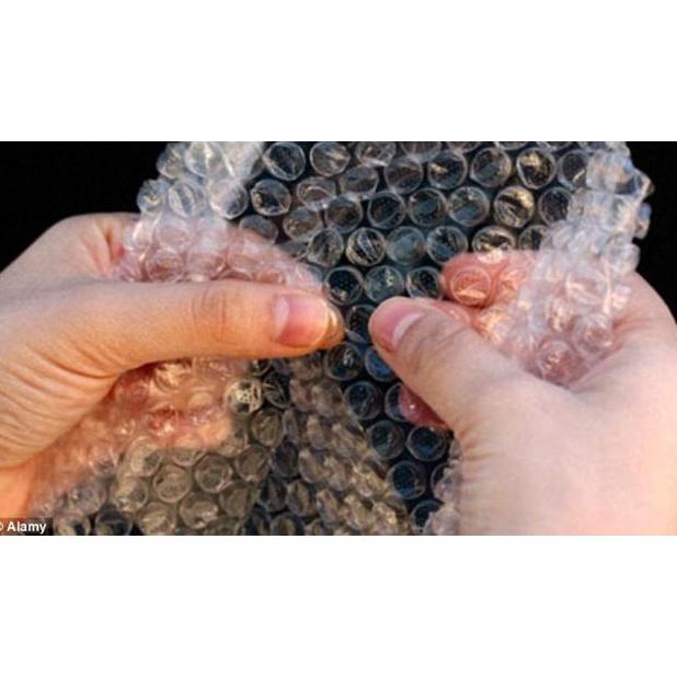 

Wajib Bubble Wrap Untuk Packing / Extra Pengaman