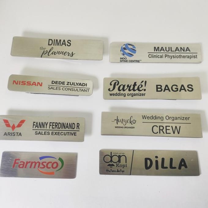 

Pin magnet / Name tag magnet / Nama dada magnet