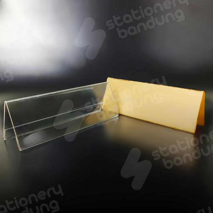 

Akrilik nama tent card label harga produk bentuk segitiga tebal 2mm