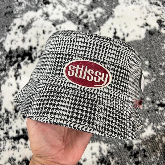 Azka Stussy Lola Plaid Knit Bucket Hat - Grey