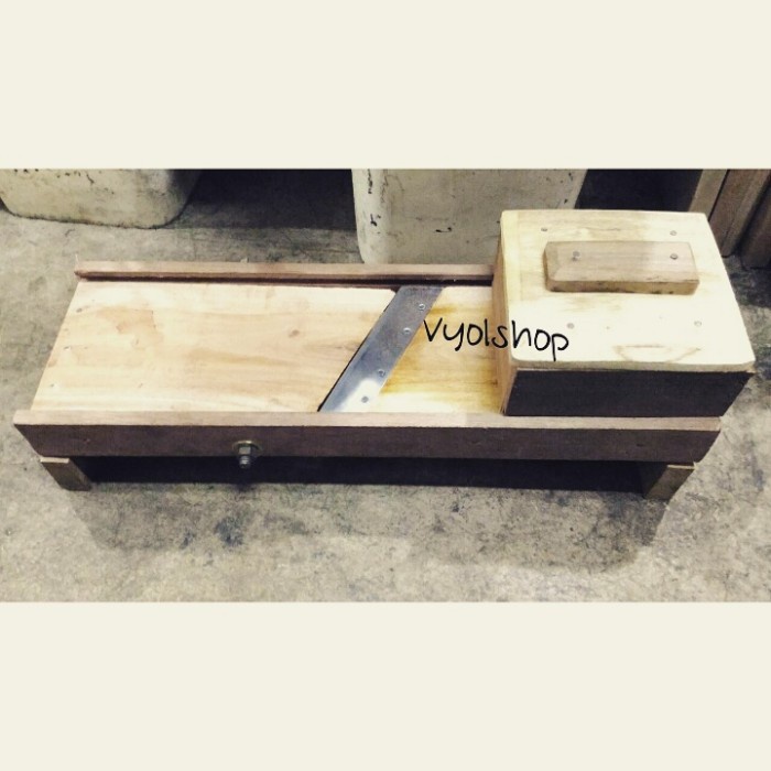 

Keripik - Irisan Bawang Goreng Jumbo/Parutan Bawang/Parutan Keripik Singkong