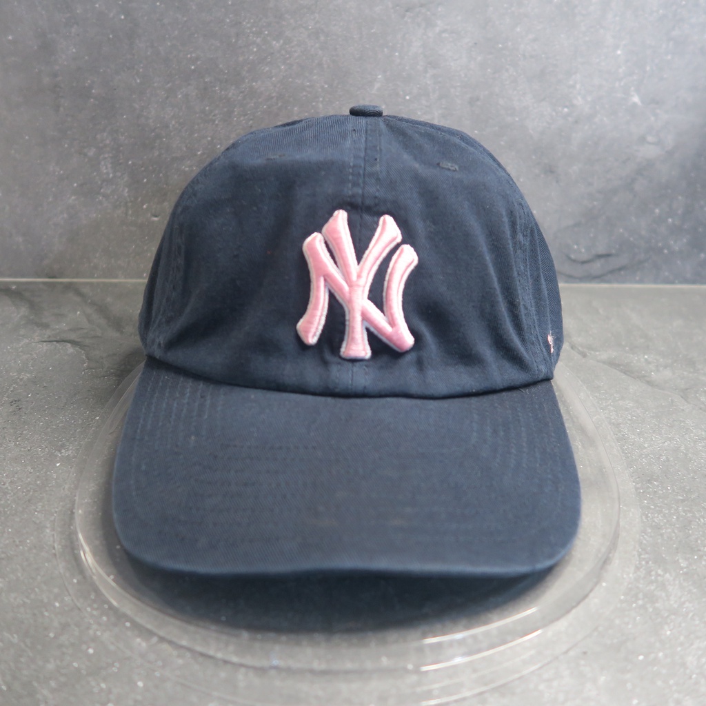 Topi 47 Brand - Dad Cap - NY MLB Pink Logo (Women / Unisex)