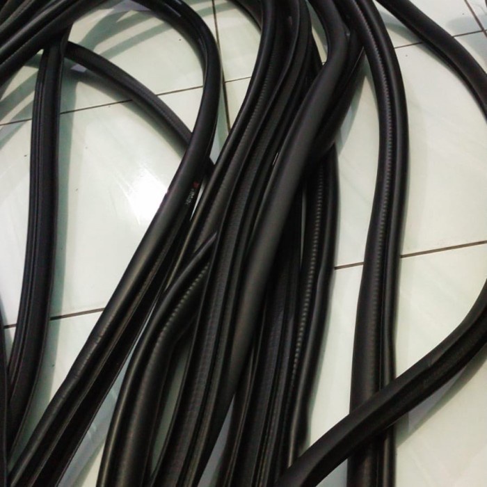 Ready Karet Pintu Bagasi / Karet Balon Bagasi honda civic ferio 1996 -2004