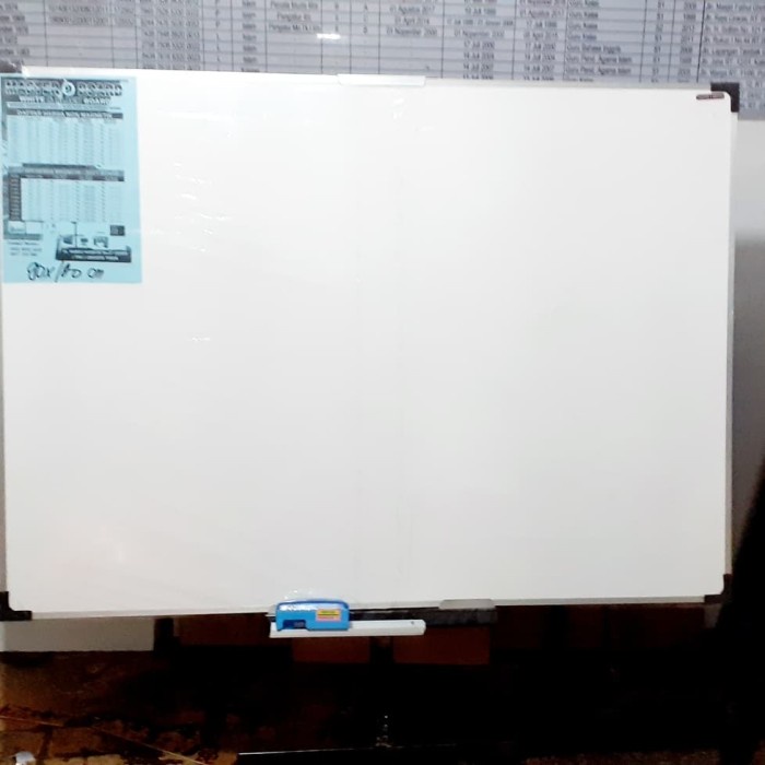 

White Board Gantung 90 120 Cm