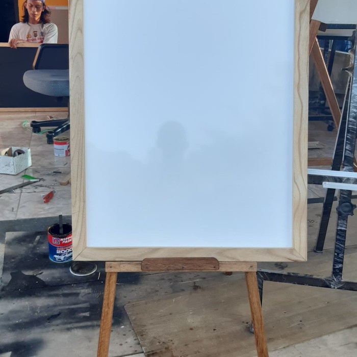 

Papan Menu Restoran Standing 60X90Cm