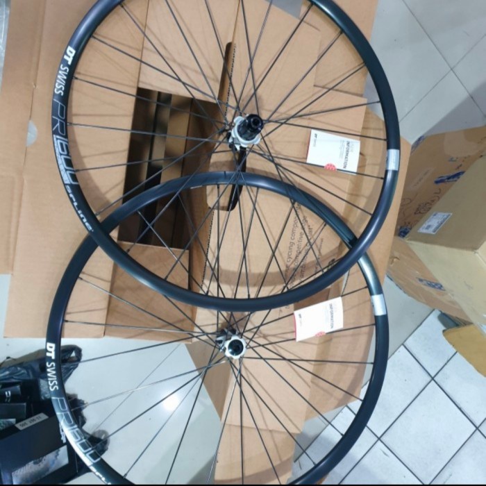 ✨Ori Wheelset Dt Swiss Pr Spline 1600 700C Disc Brake Not Zipp Decaf Berkualitas