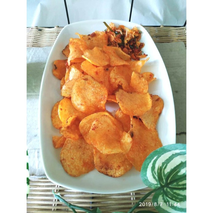 KERIPIK KENTANG BALADO 1 KG ,CURAH,GURIH, RENYAH, CEMILAN ENAK, BOGOR