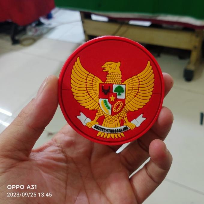 

Ready stock] patch rubber pvc garuda bulat / merah