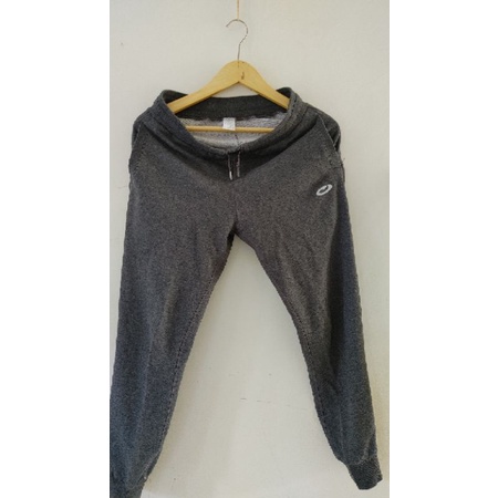 Preloved Opelon Jogger