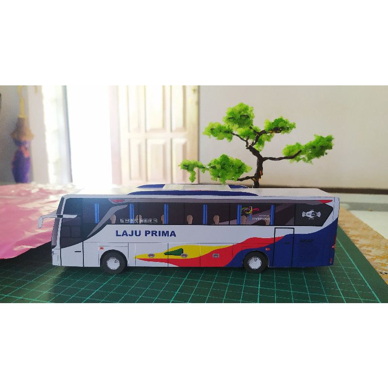 papercraft bus LAJU PRIMA (HDD)