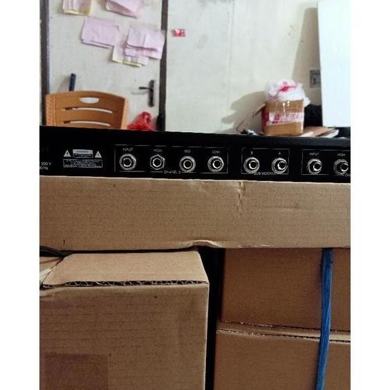 CROSSOVER AKTIF 4 WAY SUBWOOFER CR CROSOVER AKTIF SOUND SYSTEM AUDIO