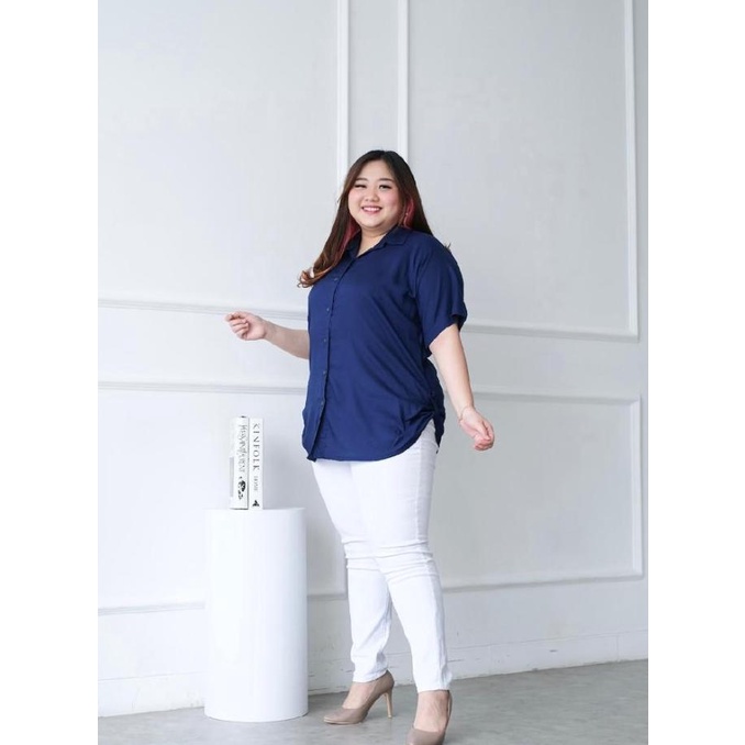 Kemeja Polos Wanita Lengan Pendek Bahan Rayon Warna Biru Tua Navy Terbaik