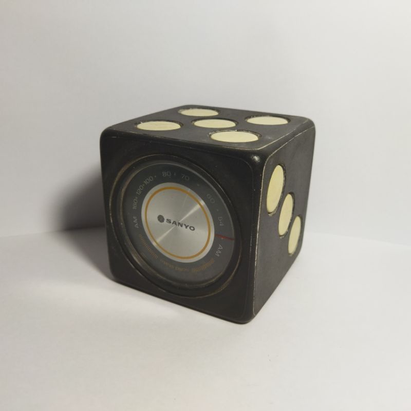 Vintage Item - Radio Sanyo