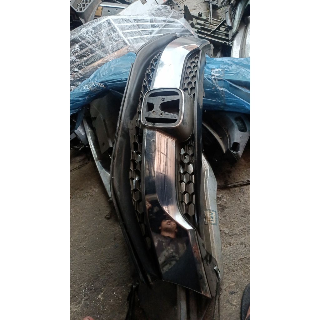 Grill honda mobilio 2013-2015 original