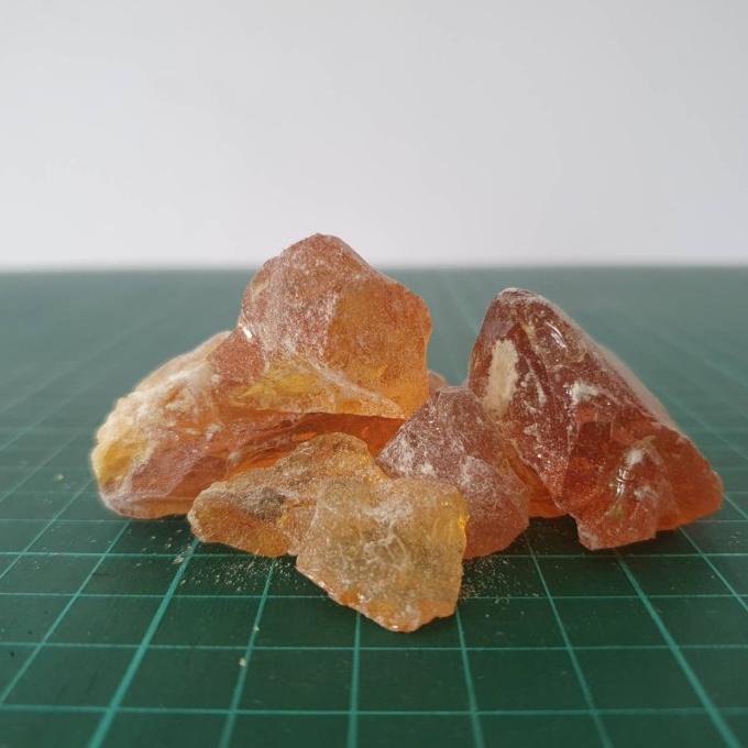 

Best! Siongka / Gondorukem / Gum Rosin / Getah Damar / Arpus - 1 kg ,.