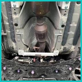 Aksesoris Stabiliser Strutbar ULTRA RACING Middle Lower Corolla Cross