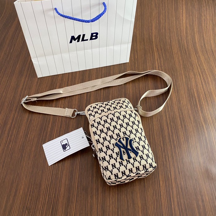 tas selempang pria Tas Selempang Pria Signature MLB Mini Slingbag Original - Khaki(D7F7) tas pria di