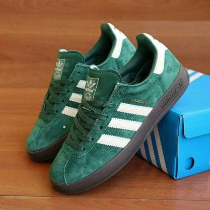 sepatu sneakers adidas/sepatu sekolah pria wanita/hitam putih/sepatu kerja Sepatu adidas broomfield