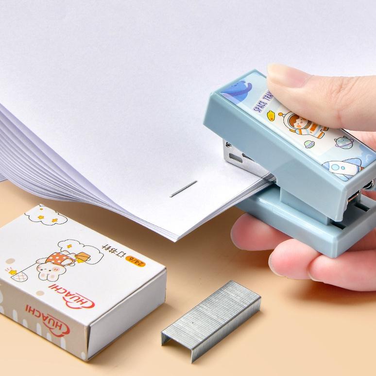 

Baru Stapler Mini Portabel Motif Lucu / Staples Kecil Lucu Imut Fs